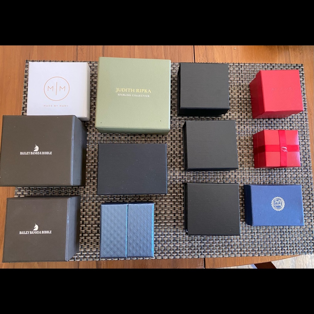 12 Jewelry cases